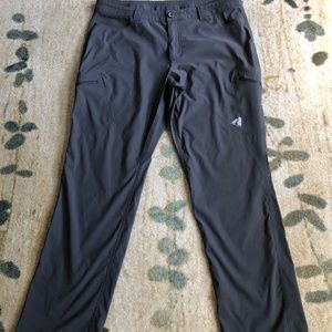 Women’s Eddie Bauer Grey First Ascent Guide Pro Pant – Sz. 14